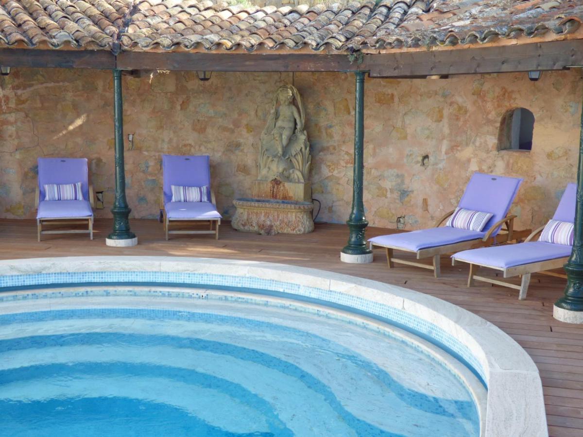 Pool House Matisse In Large Park With Heated Pool